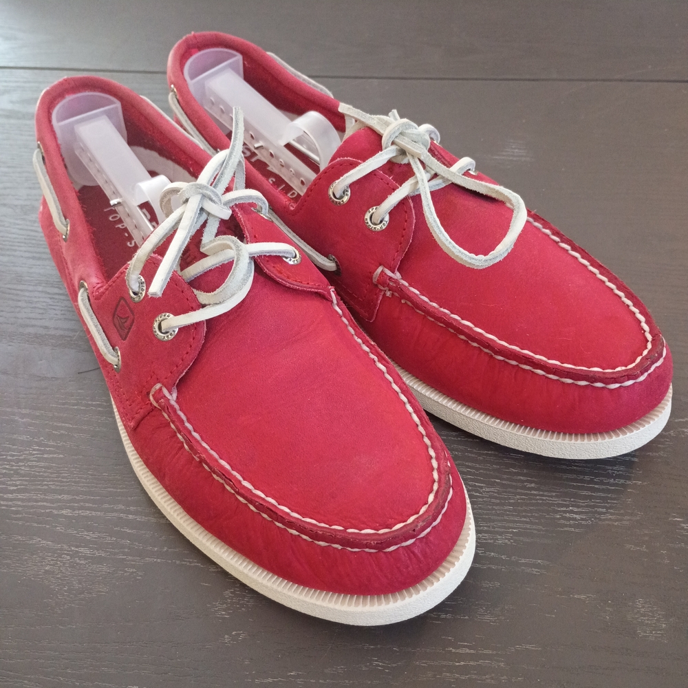 Sperry Red Suede Boat Shoes with White Accents. NEW Men's 9.5M - Picture 3 of 6